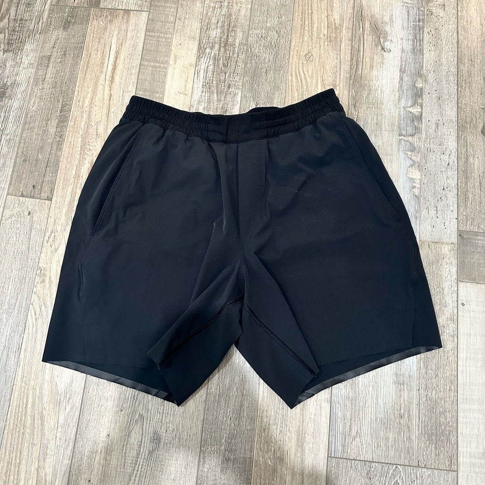 Men’s Lululemon Running Shorts (MNS M)